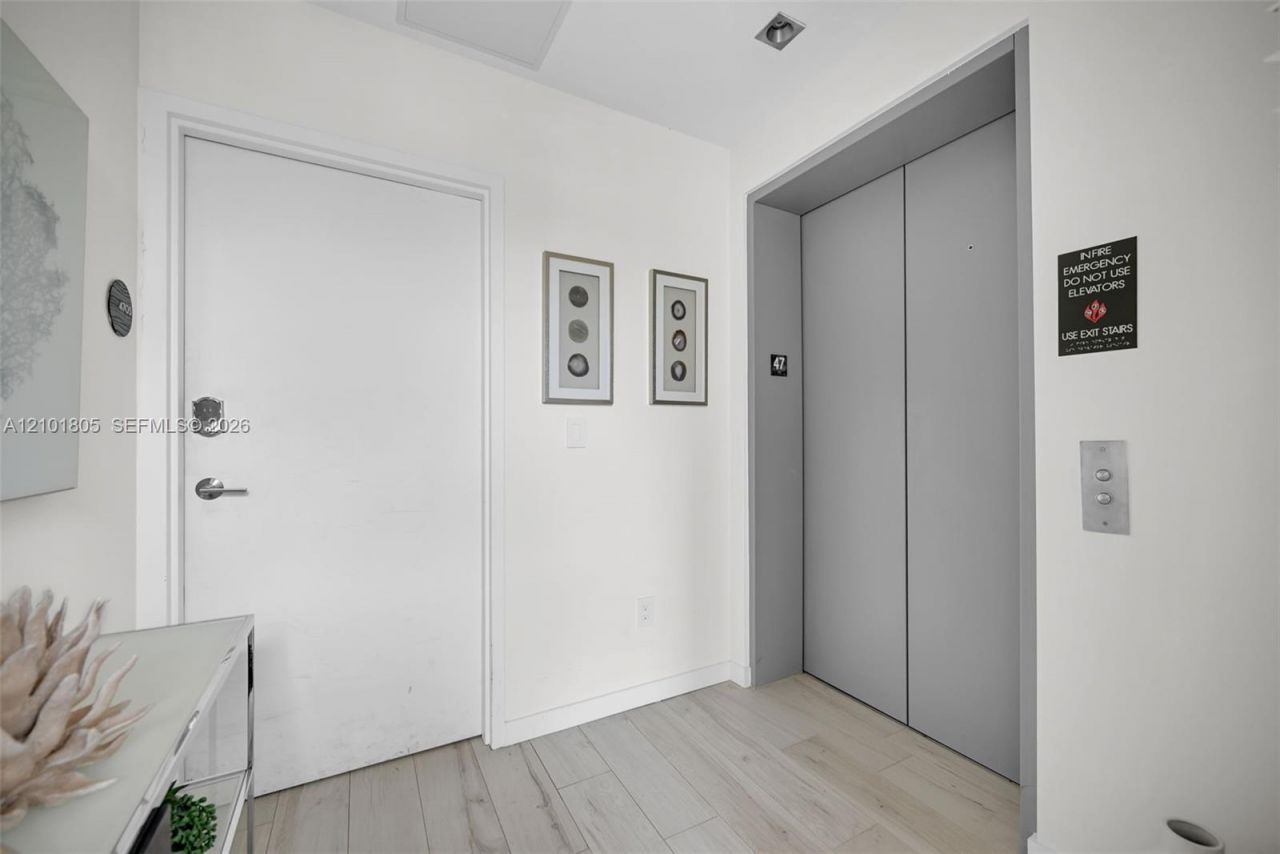 480 NE 31st St , Unit 4705, Miami, FL 33137 Photo