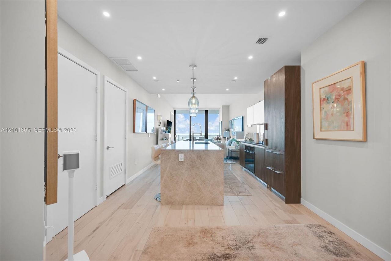 480 NE 31st St , Unit 4705, Miami, FL 33137 Photo