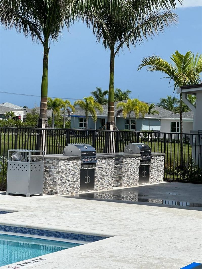14051 SW Thorens Dr , Unit 94, Port Saint Lucie, FL 34987 Photo