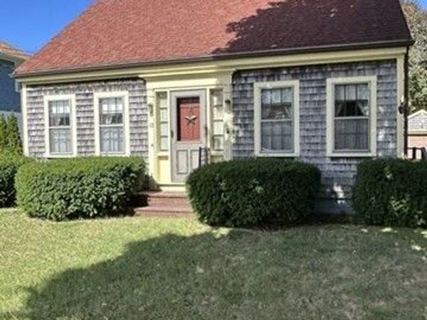 12 Stevens Street, Barnstable, MA 02601