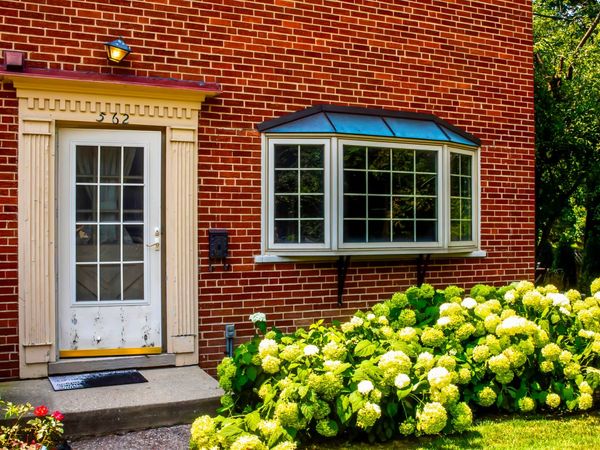 562 Green Bay Road , Glencoe, IL 60022