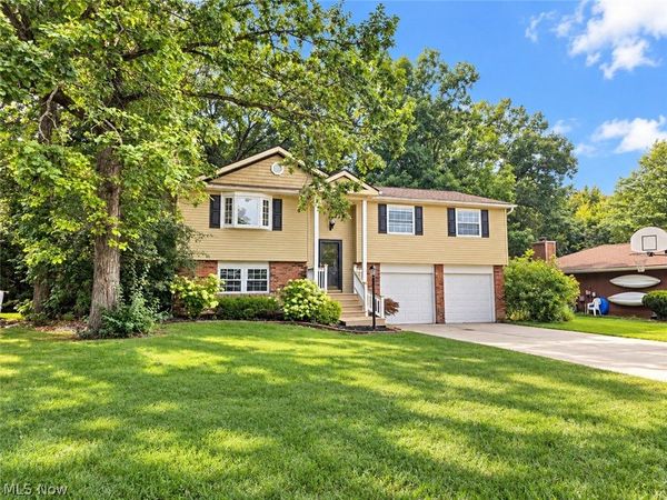 9900 Pebble Beach Cove , Aurora, OH 44202