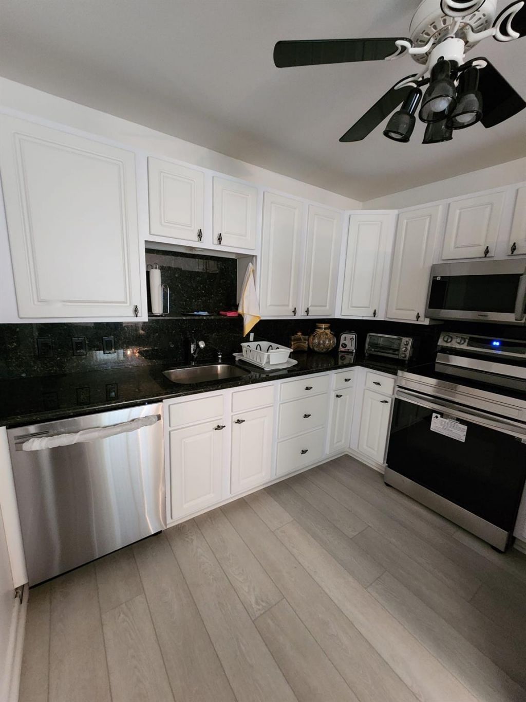 4033 Hythe B, Unit 4033, Boca Raton, FL 33434 Photo