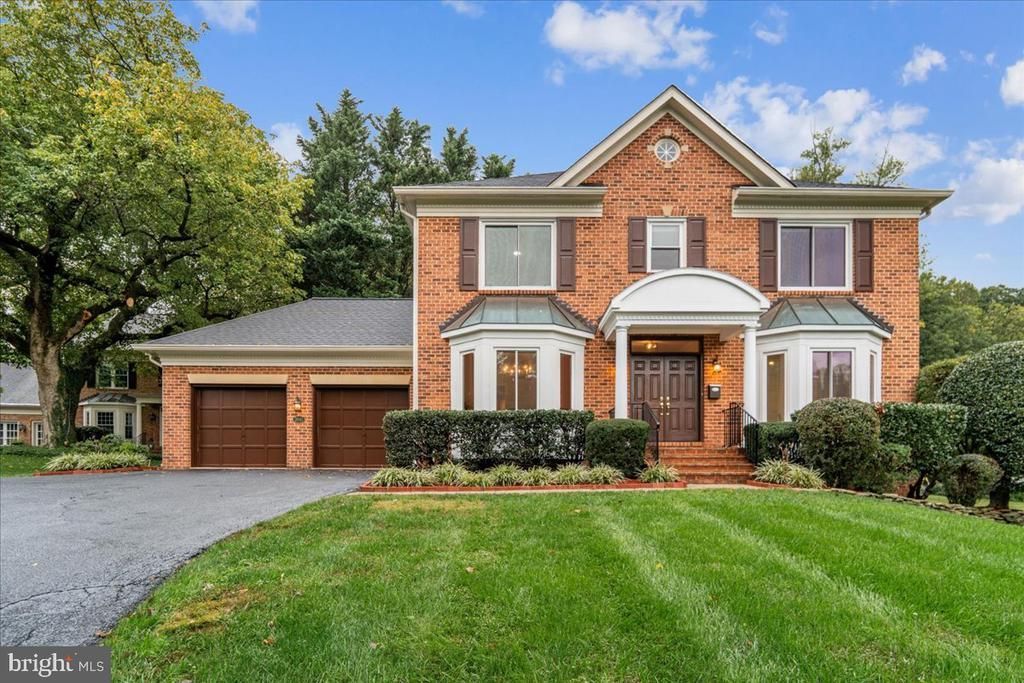 2640 Military Road N, Arlington, VA 22207 Main Photo