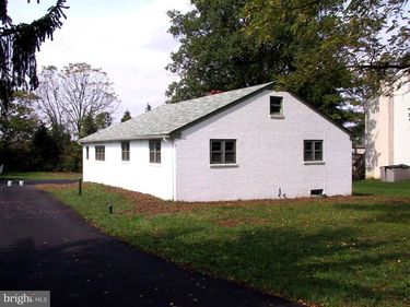 177 WILDFLOWER DRIVE, PLYMOUTH MEETING, PA 19462
