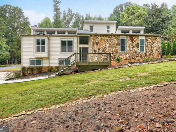 2470 Kingsley Drive NE, Marietta, GA 30062