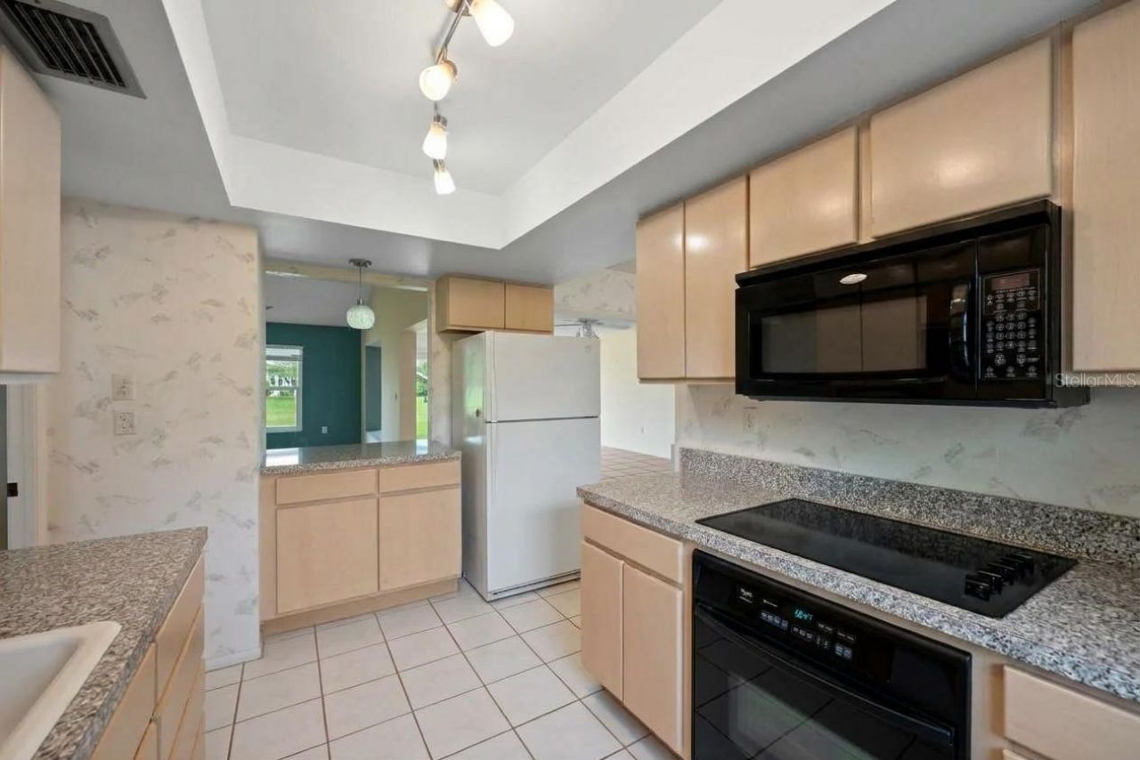 4329 Brittany Lane, Unit 59, Sarasota, FL 34233 Photo