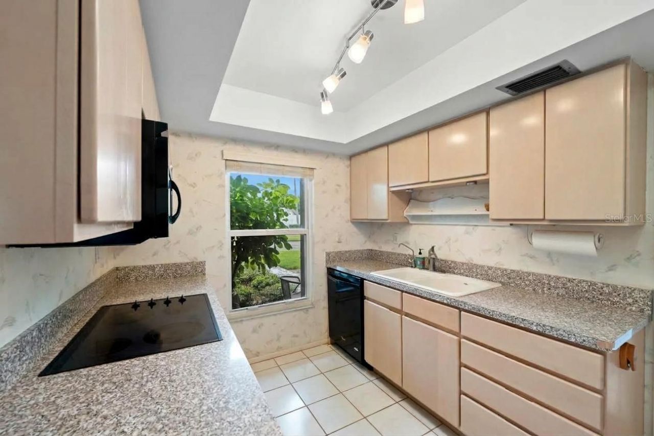 4329 Brittany Lane, Unit 59, Sarasota, FL 34233 Photo