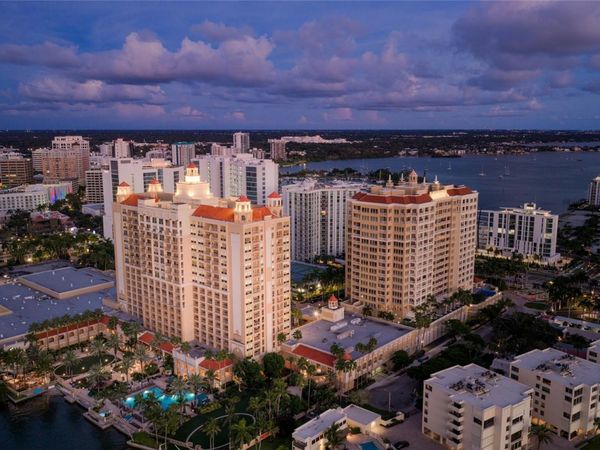 1111 RITZ CARLTON DRIVE, Unit 1704, SARASOTA, FL 34236
