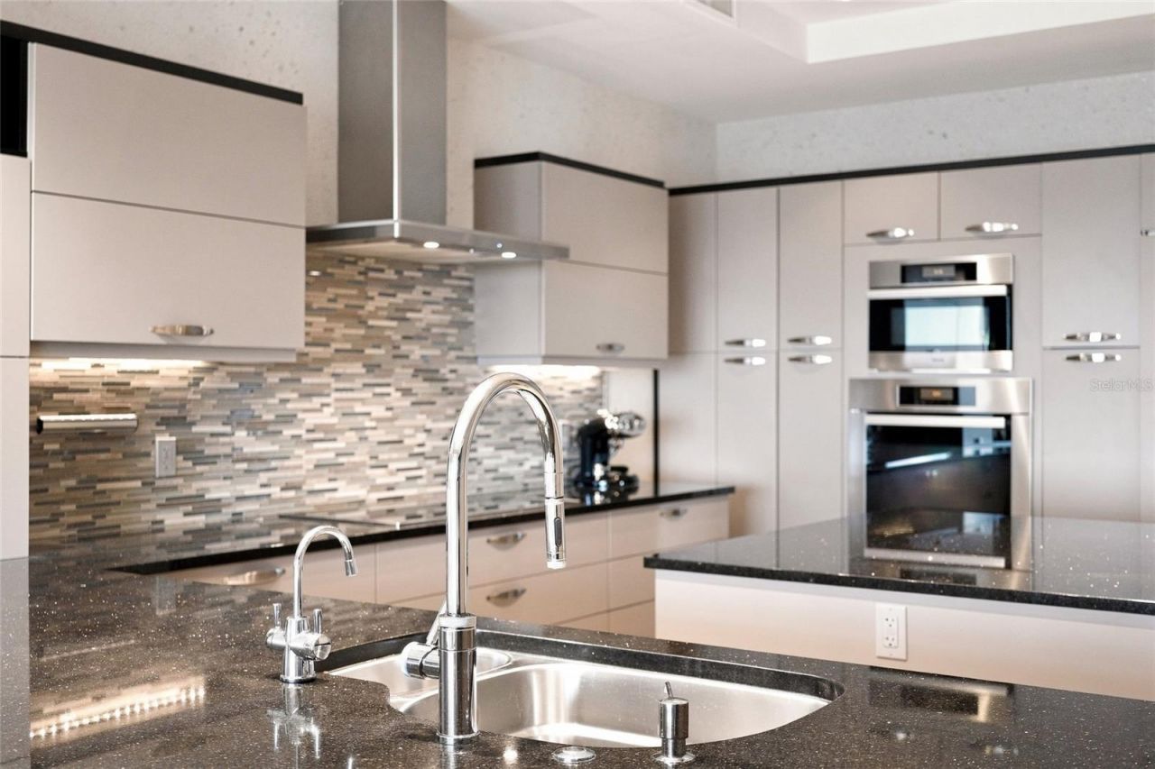 1111 Ritz Carlton Drive, Unit 1704, Sarasota, FL 34236 Photo