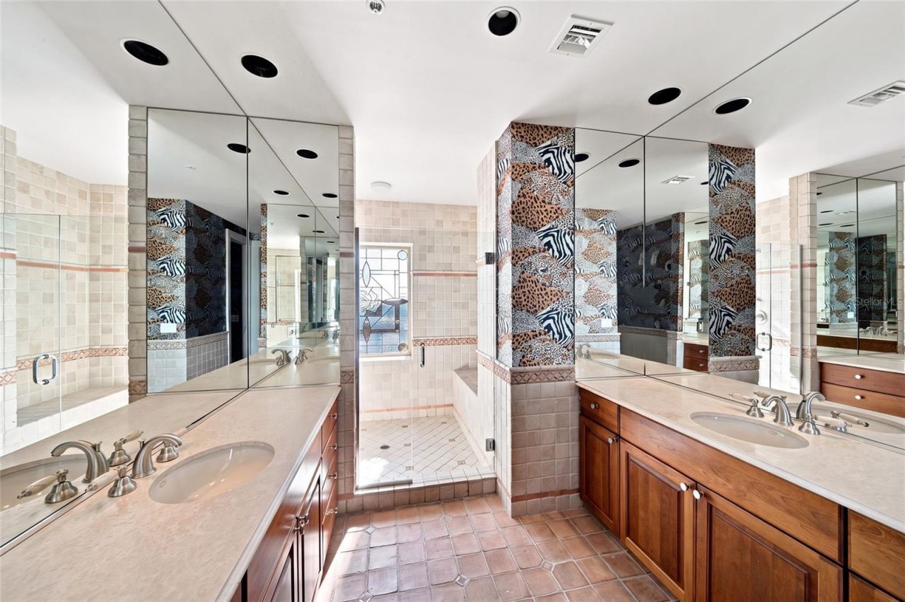 1111 Ritz Carlton Drive, Unit 1704, Sarasota, FL 34236 Photo