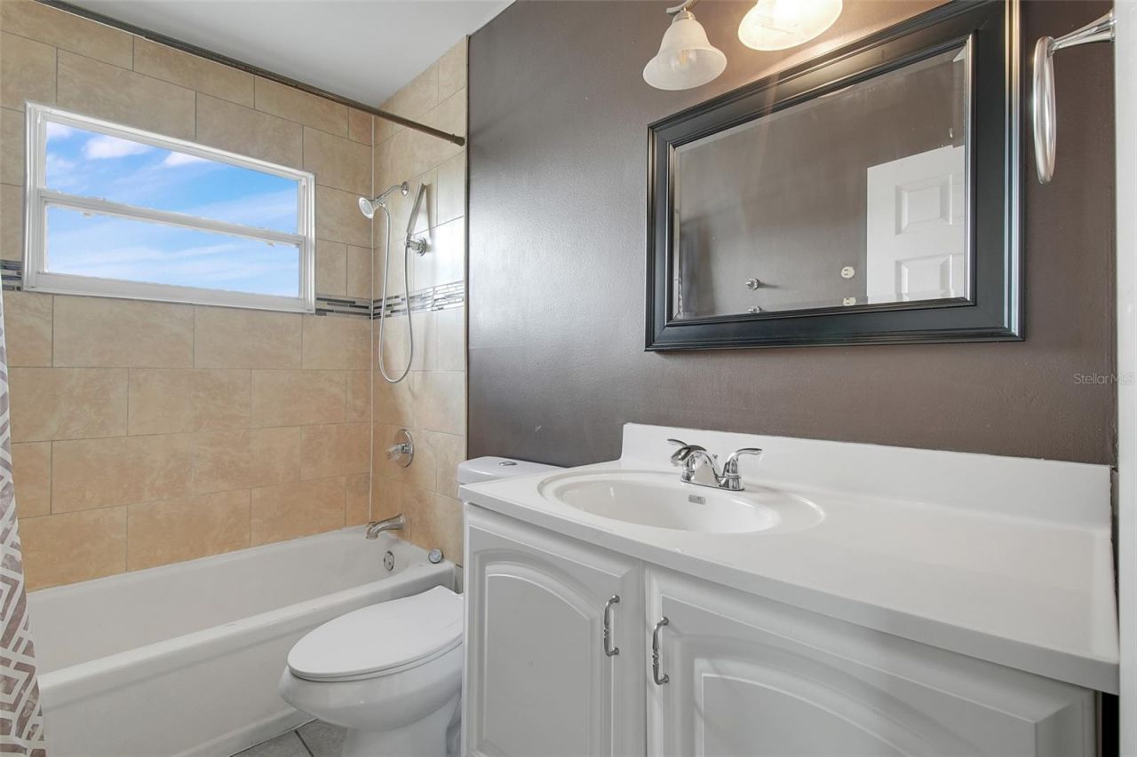 942 Chace Lane Ne, Palm Bay, FL 32905 Photo