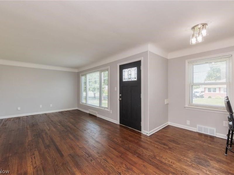 3707 Longwood Avenue, Parma, OH 44134 Photo 3