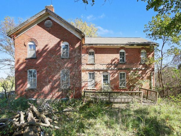 11499 Parr Road, Manchester, MI 48158