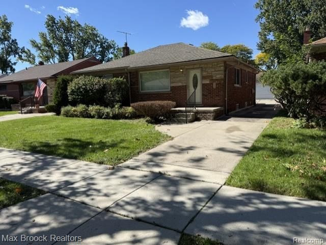22131 Kenosha Street, Oak Park, Mi 48237 Main Photo