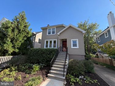 3316 2ND ROAD N, ARLINGTON, VA 22201
