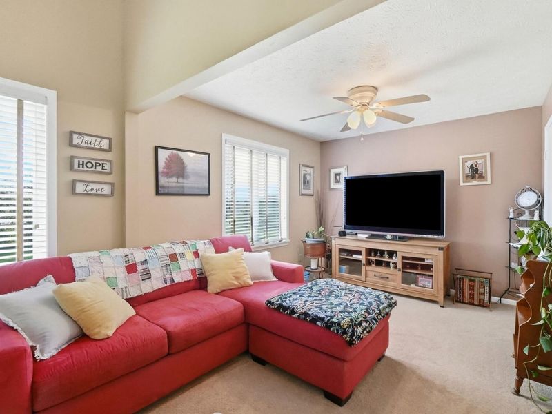 5244 S Charleston Pike, Springfield, OH 45502 Photo 9