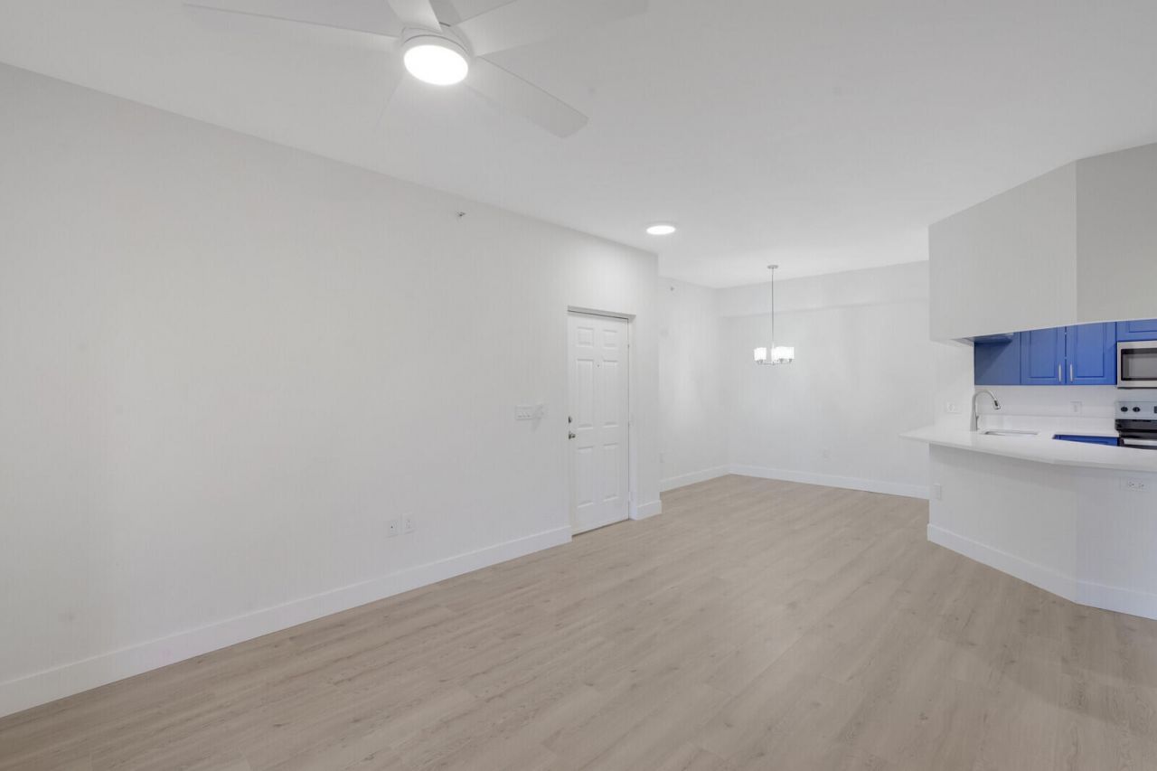 2724 Anzio Court, Unit 305, Palm Beach Gardens, FL 33410 Photo
