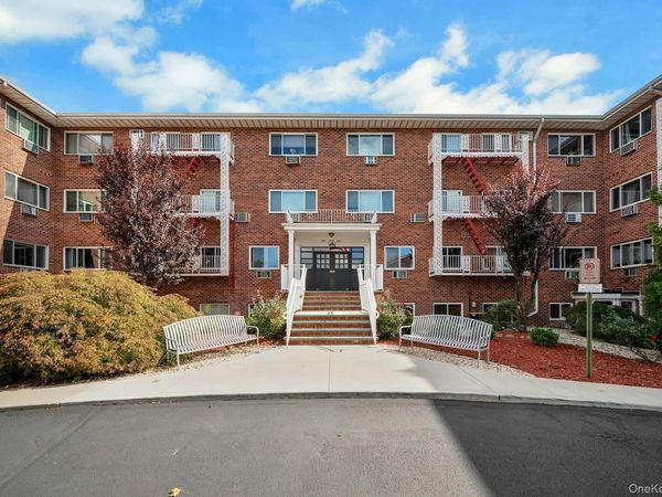 838 Pelhamdale Road , Unit 1C, New Rochelle, NY 10801