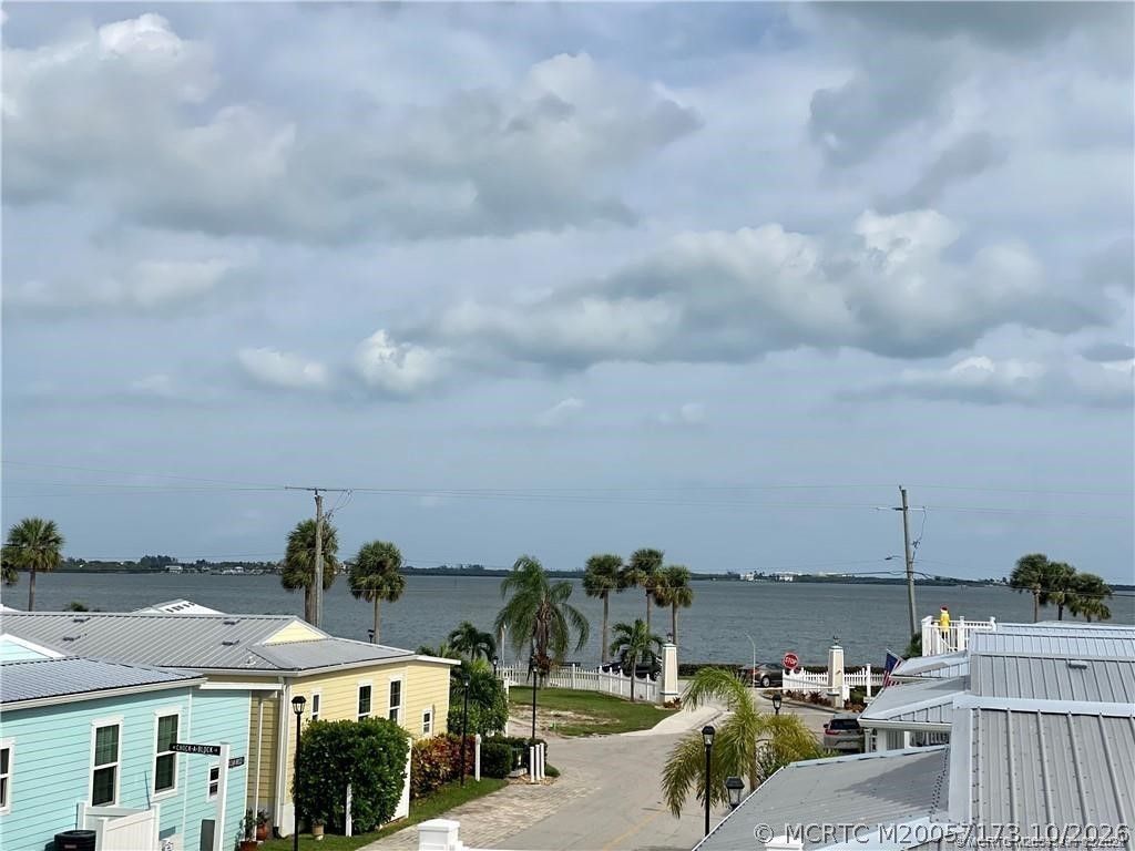 86 NE Ocean Breeze Drive, Jensen Beach, FL 34957 Photo
