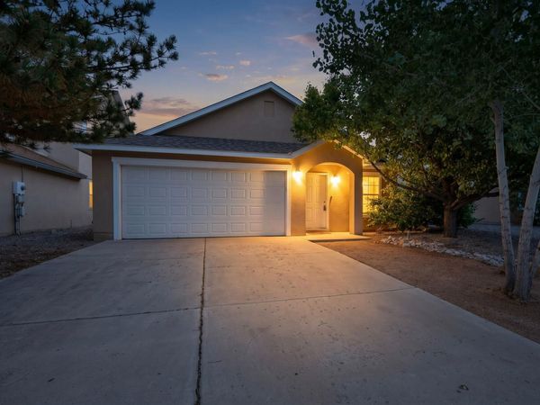 2102 N Ensenada Circle SE, Rio Rancho, NM 87124