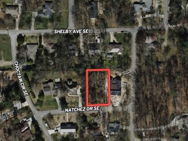 4309 Natchez Drive SE, Huntsville, AL 35801