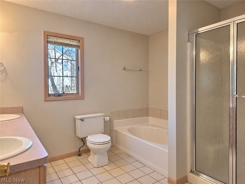 9286 Forest Point Drive, Macedonia, OH 44056 Photo 17