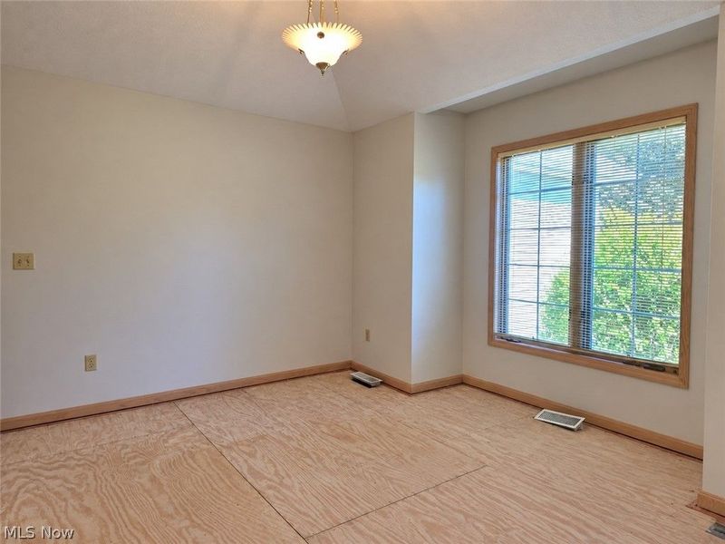 9286 Forest Point Drive, Macedonia, OH 44056 Photo 4