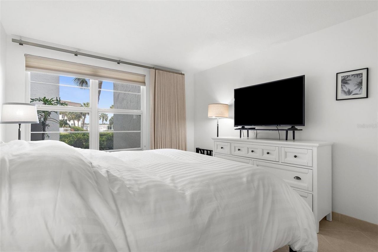 600 Sutton Place , Unit 101B, Longboat Key, FL 34228 Photo