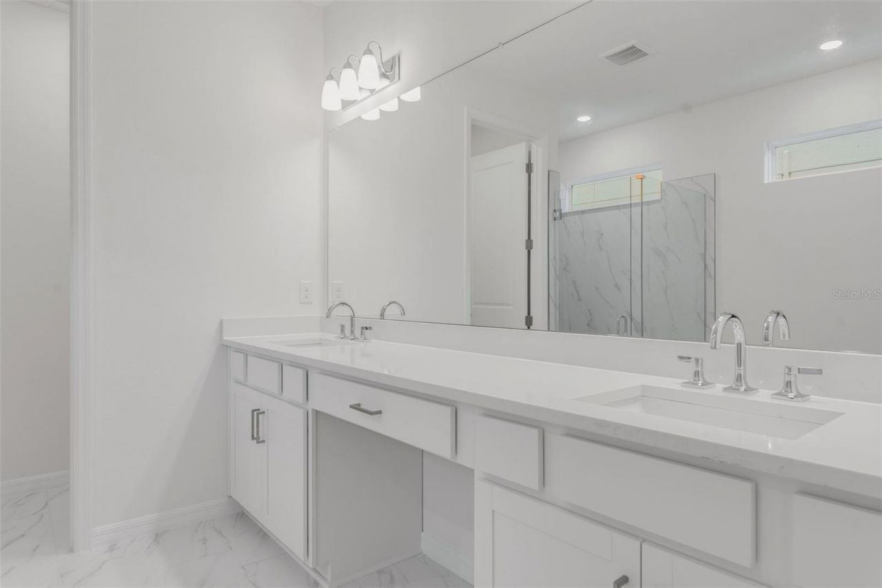 17572 Valleywood Parkway , Land O Lakes, FL 34638 Photo