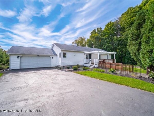 59 Conklin Hill Road, Milton, NY 12547