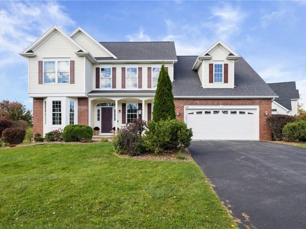 29 Coralburst Crescent , Webster, NY 14580