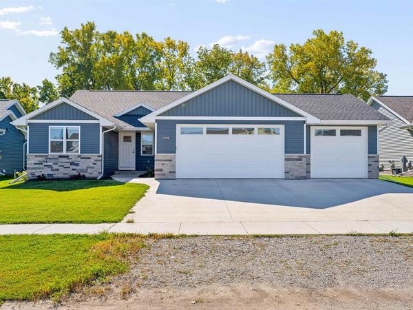 1528 LIBERTY AVENUE, Neenah, WI 54956
