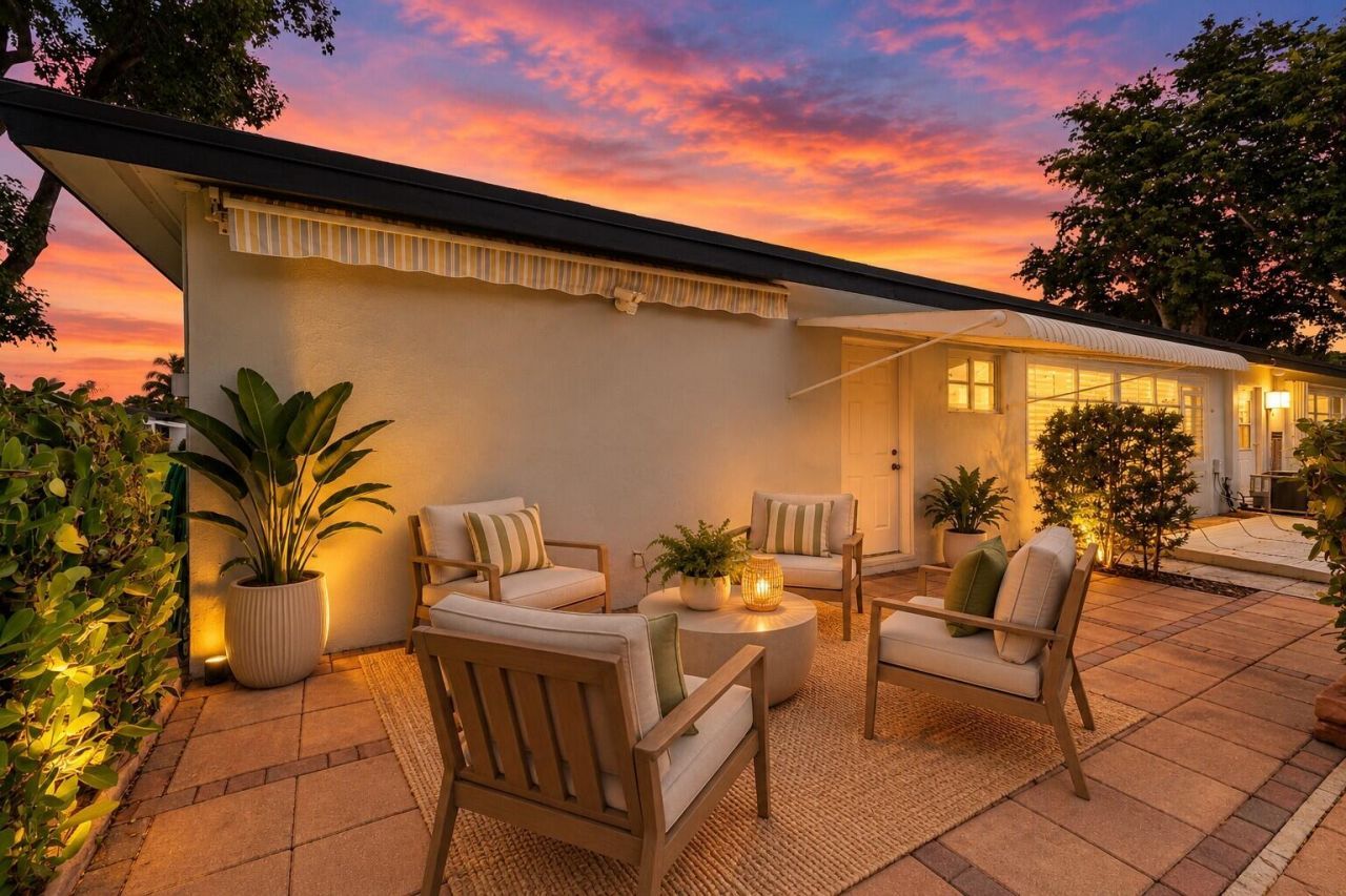 572 High Point Drive, Unit D, Delray Beach, FL 33445 Photo