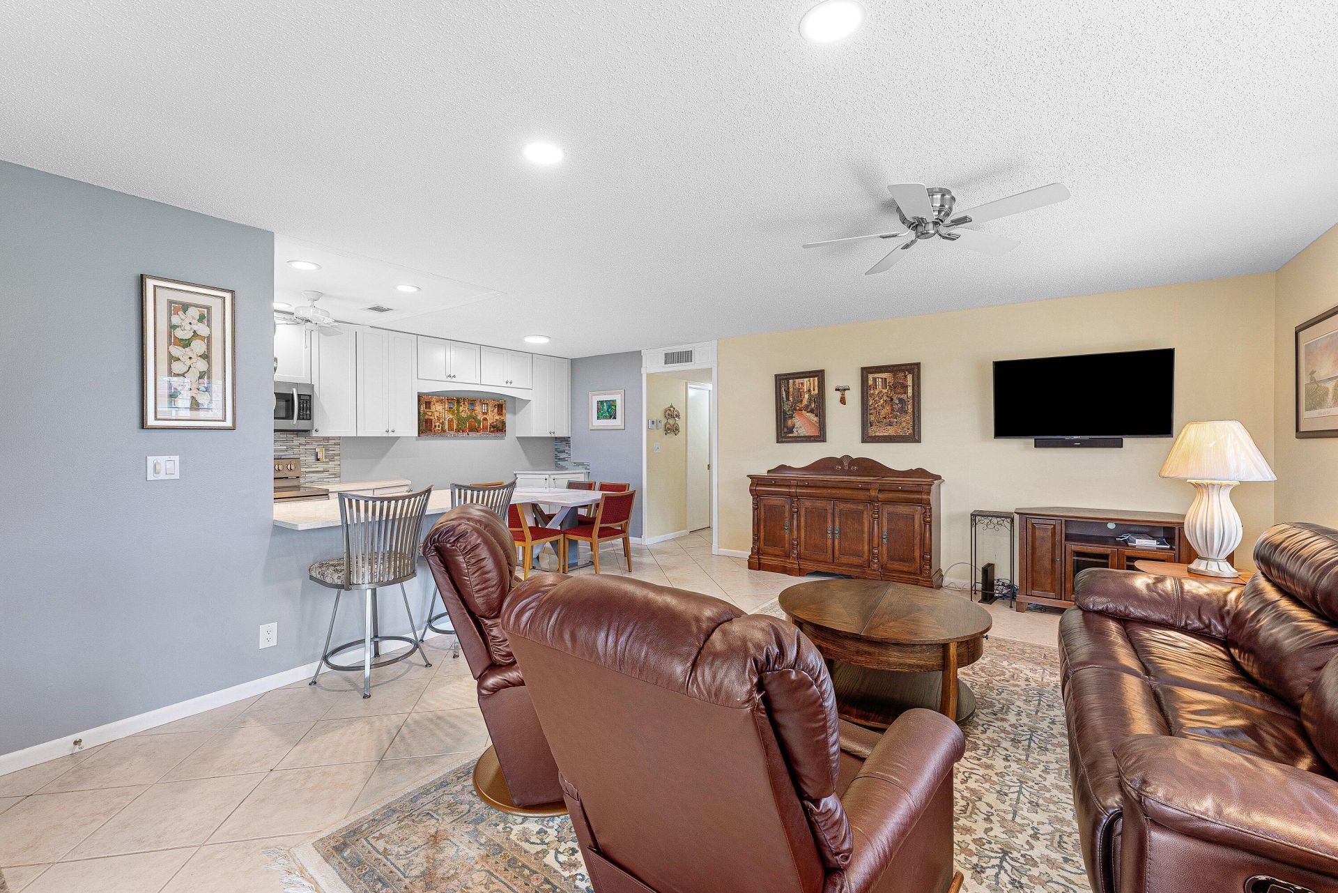572 High Point Drive, Unit D, Delray Beach, FL 33445 Photo