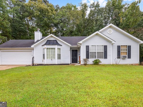 15 Evan Court, Grantville, GA 30220