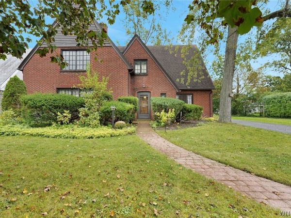 139 South Drive , Amherst, NY 14226