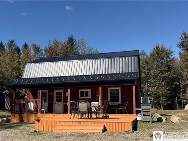 8114 Chautauqua Road S, Fredonia, NY 14784