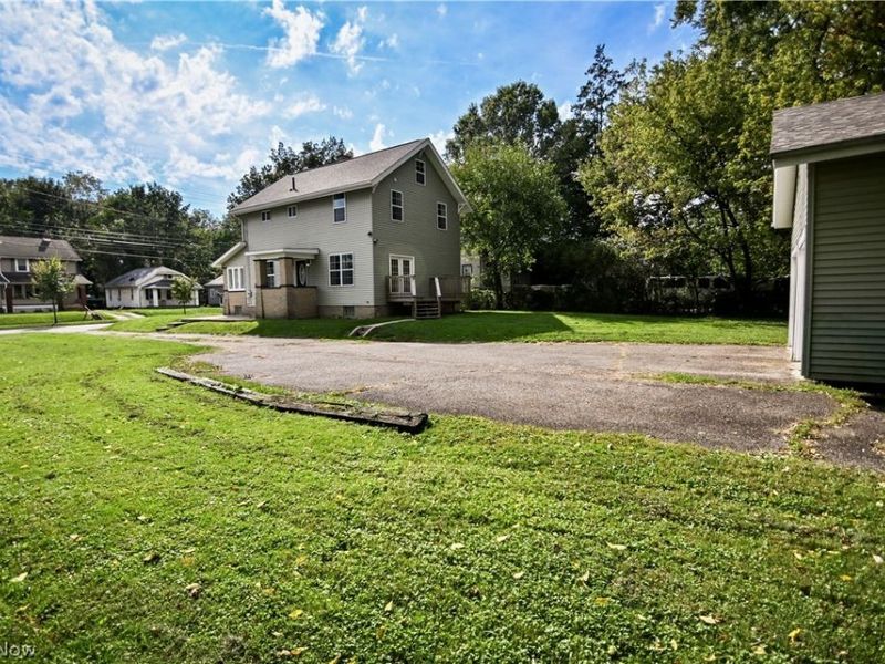 1401 19th Street NE, Canton, OH 44714 Photo 3