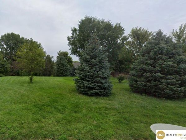 16412 Craig Avenue, Bennington, NE 68007