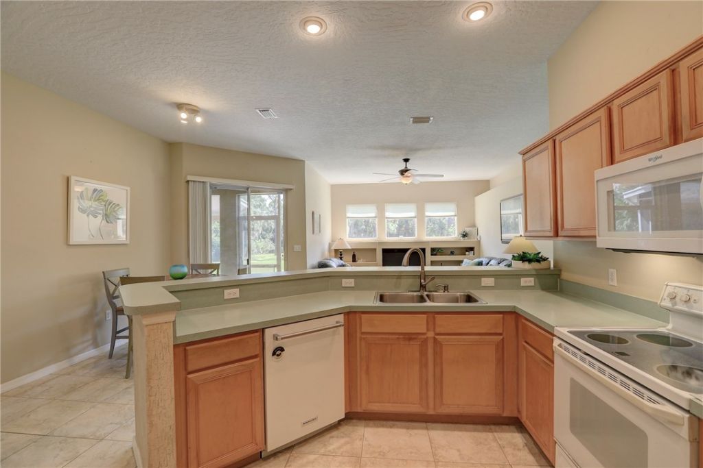 4572 Hunters Run Circle, Grant Valkaria, FL 32949 Photo
