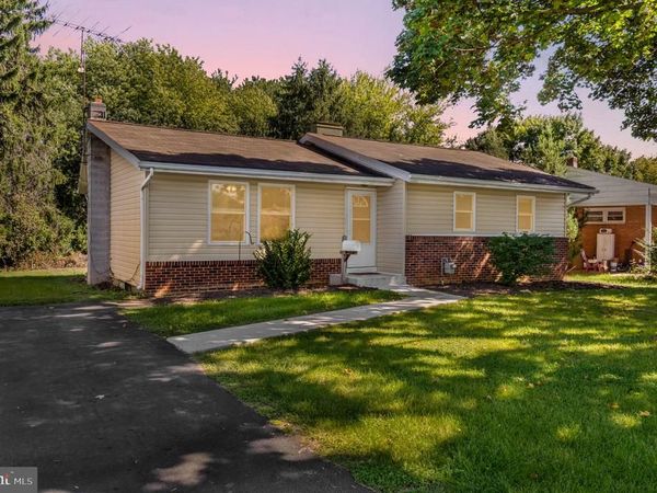 1106 CIRCLE DRIVE, MARTINSBURG, WV 25401