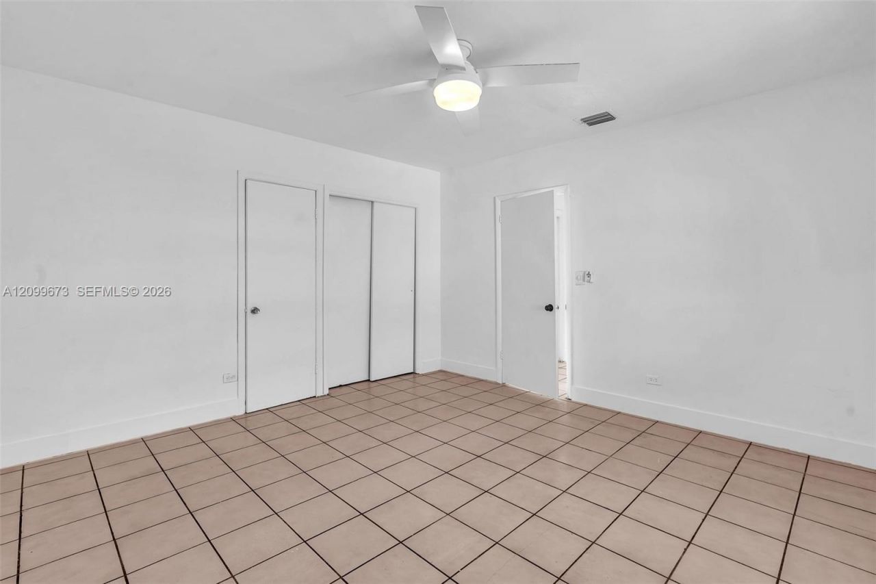 2839 SW 24th St , Unit 2, Miami, FL 33145 Photo