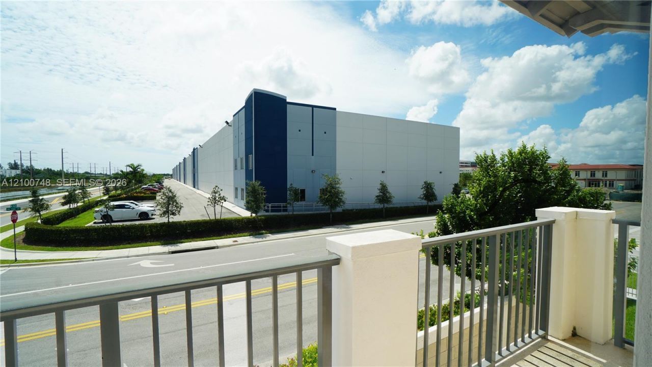 10401 NW 61st Ln, Doral, FL 33178 Photo
