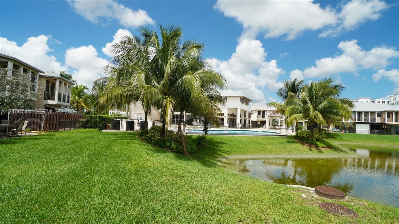 10401 NW 61st Ln, Doral, FL 33178 Photo