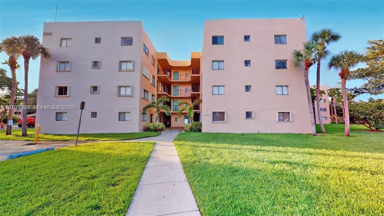 8500 SW 133rd Ave Rd, Unit 218, Miami, FL 33183 Photo