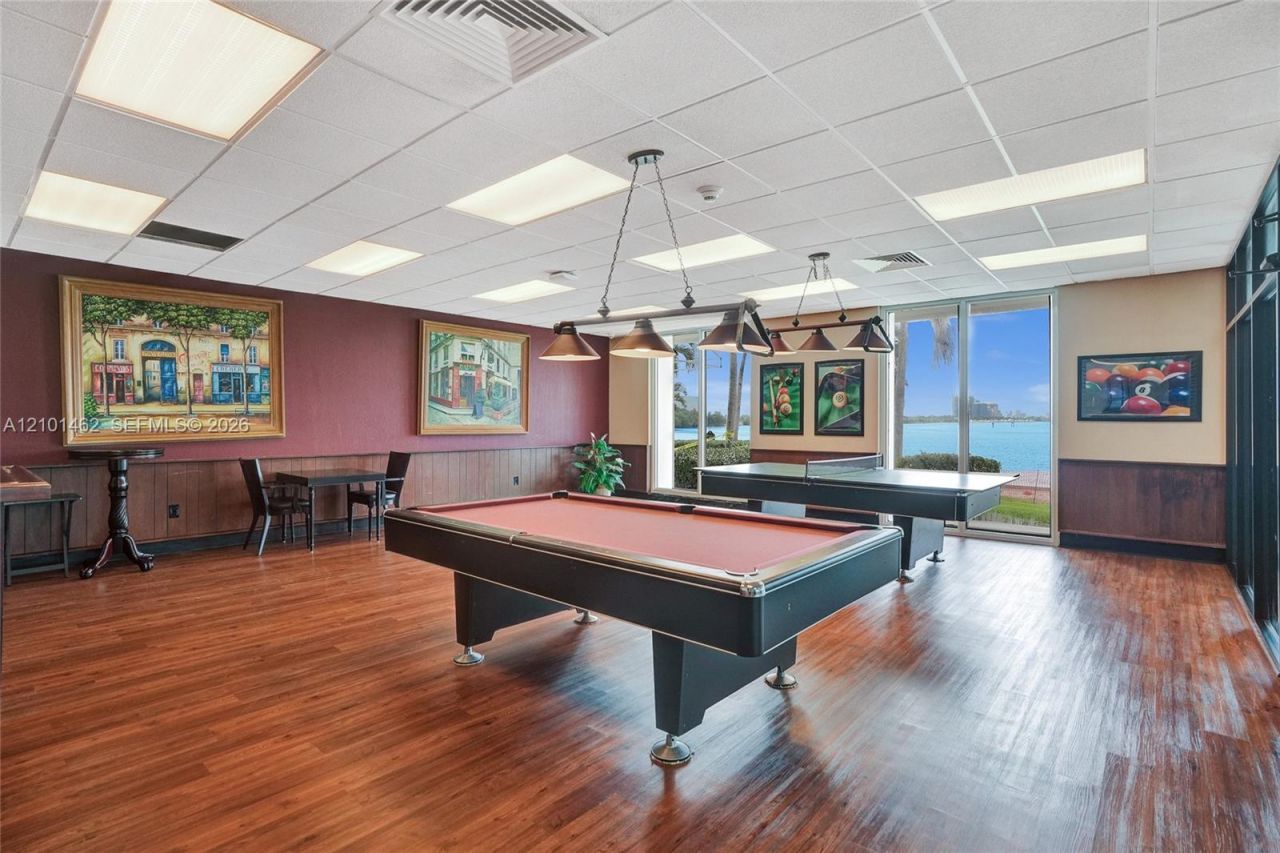 500 Bayview Dr , Unit PH20, Sunny Isles Beach, FL 33160 Photo
