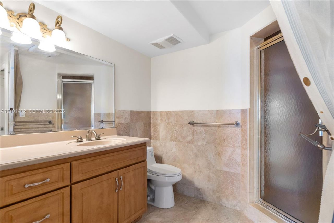 500 Bayview Dr , Unit PH20, Sunny Isles Beach, FL 33160 Photo