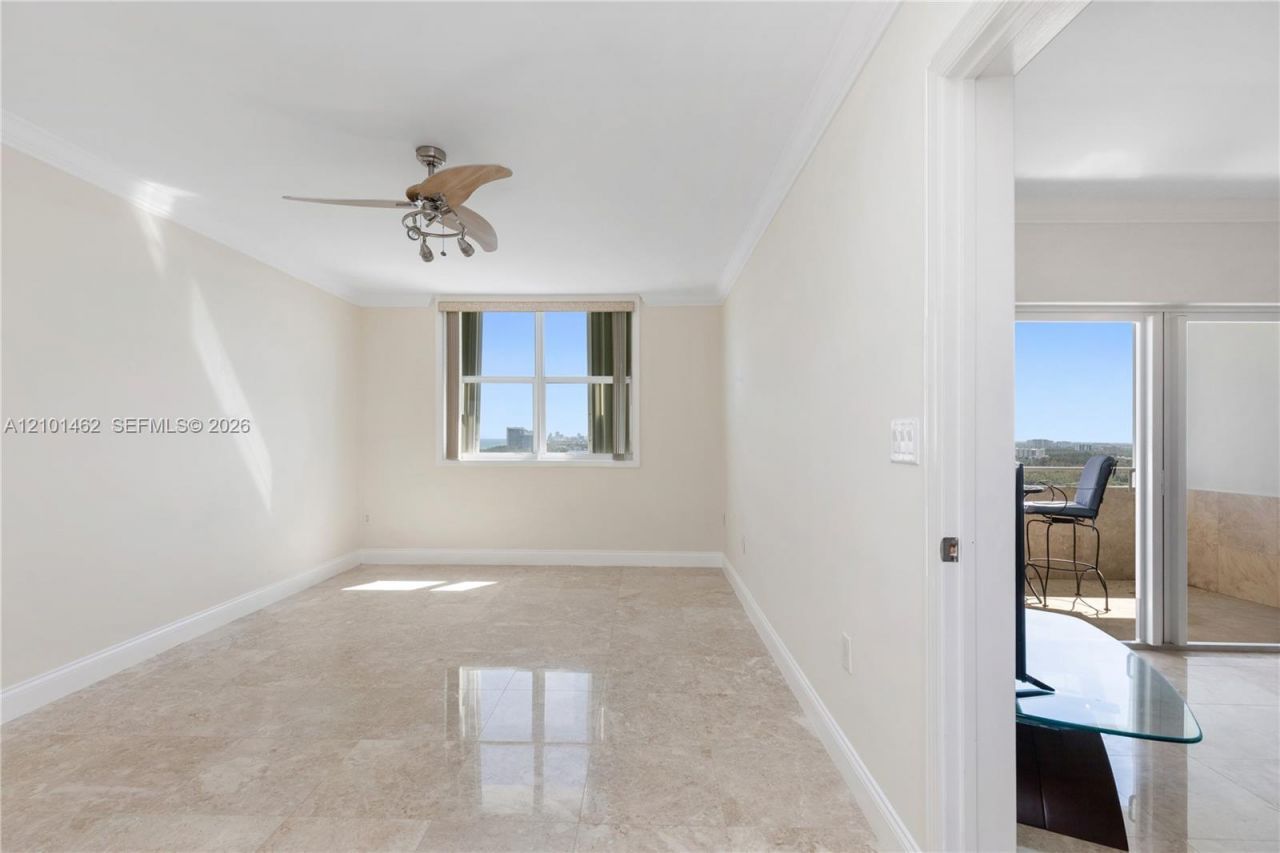 500 Bayview Dr , Unit PH20, Sunny Isles Beach, FL 33160 Photo