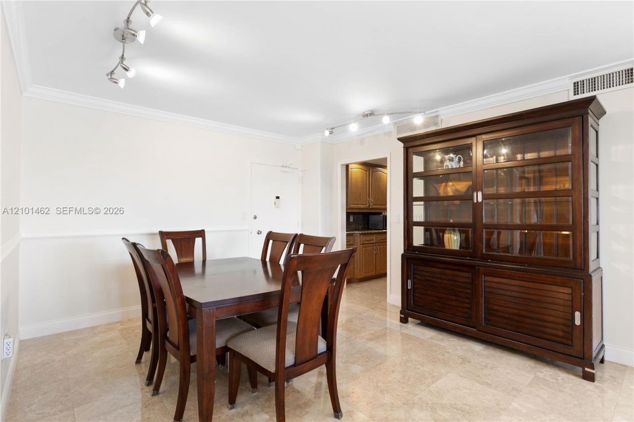 500 Bayview Dr , Unit PH20, Sunny Isles Beach, FL 33160 Photo